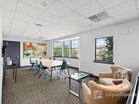 Apt CoWork at Cottonwood Apartments