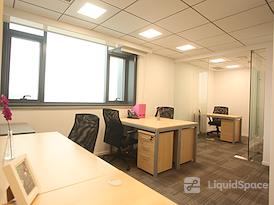 Regus | Foshan, Huahui Building