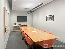Regus | Houston‚ Spaces Downtown Greenstreet