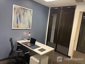(AES) Airport Executive Suites 