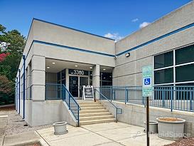 Regus | 3300 Gateway Centre Blvd