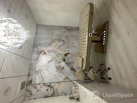 Premium Professional Office Suite | Approx. 1,224 SF |