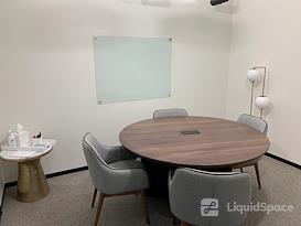 Industrious - Bethesda 7200 Wisconsin