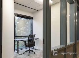 Common Desk - Travis Park