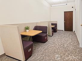 Regus | IA, Davenport - Harrison St