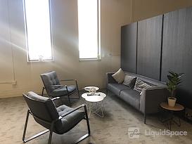 Staples Coworking Cambridge