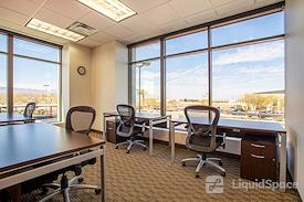 Regus | Arroyo Crossing
