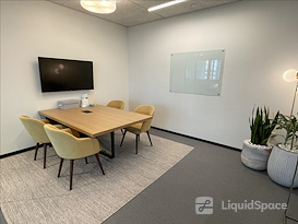 Hines | The Square at 717 Texas