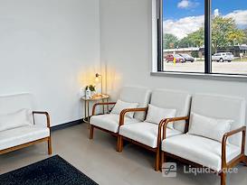 Regus | Lakeville - Holyoke Ave