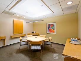 Regus | Emerald Plaza