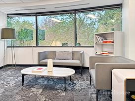 Regus | Democracy Plaza