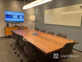 Industrious - 400 University Street