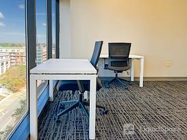 Regus | 101 N Monroe St.