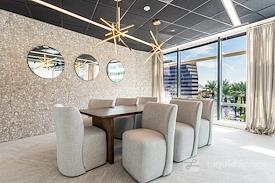 Lucid Private Offices | Camelback - Biltmore