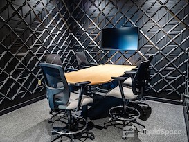 STAK Space – 1950 Franklin