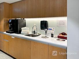 Regus | Hong Kong, Hennessy Road