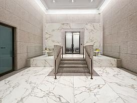 Regus || 580 California