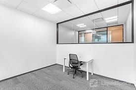 Regus | Plano - Spaces Shops of Legacy