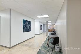 Boxer - 1300 Bay Area Blvd
