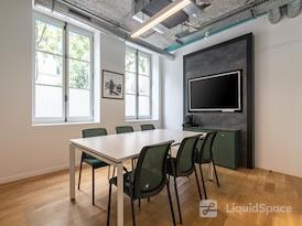 Regus | Paris, 64 Avenue Parmentier