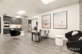 (HBP) Huntington Beach Plaza