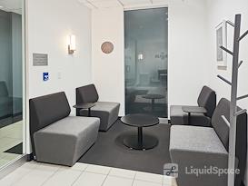 Regus | MN, Minneapolis - 7825 Washington Ave