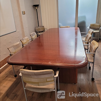 Crealde Business Center LLC