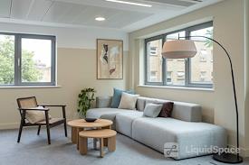 Regus | 24th and Camelback