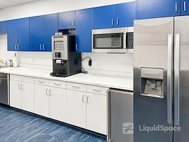 HQ | PA, Center Valley - Saucon Creek Rd