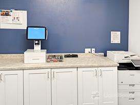 HQ | CA, Gold River - Coloma Rd