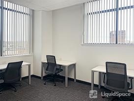 HQ | MI, Detroit - Jefferson Ave