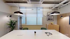 FORA | Lloyds Avenue 