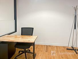 SPACES | NY, New York - Met Tower