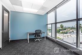 Regus || Lankershim Plaza