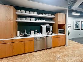 Regus | Trade and Tryon