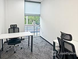 Regus | 3300 Gateway Centre Blvd