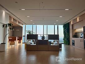 Regus | Shanghai, Changfeng Centre