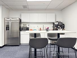 Regus | IA, West Des Moines - One Corporate Place
