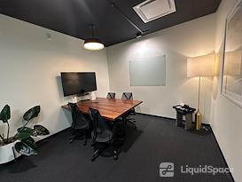 Industrious - 3090 Bristol Street