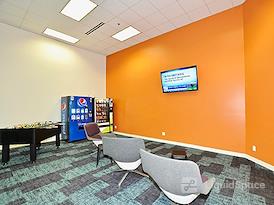 Regus | Keystone Crossing