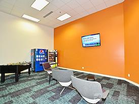 Regus | Keystone Crossing