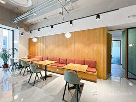 SPACES | Puebla, Fratta Center