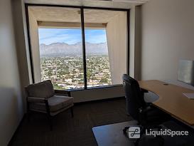 Spoke Coworking Tower Suites #1700