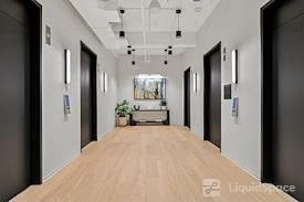 Industrious - Lex & E 50th St