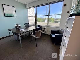 Regus | Petaluma Marina