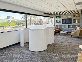 Regus | Camelback Square