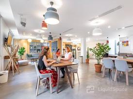 SPACES | Paris, Saint Lazare