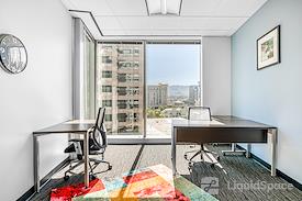 Regus || 222 Main