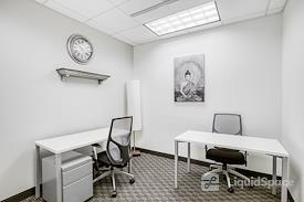 Regus | One Lakeway