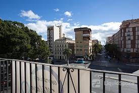 Coworking Málaga, alquilar oficinas, mesas, salas y despachos